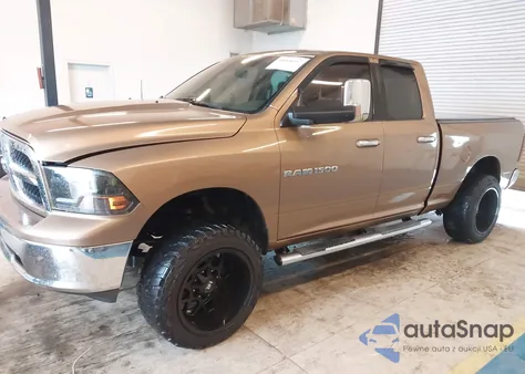 2011 Dodge Ram 1500 z USA, uszkodzony, nr VIN 1D7RB1GP4BS657326